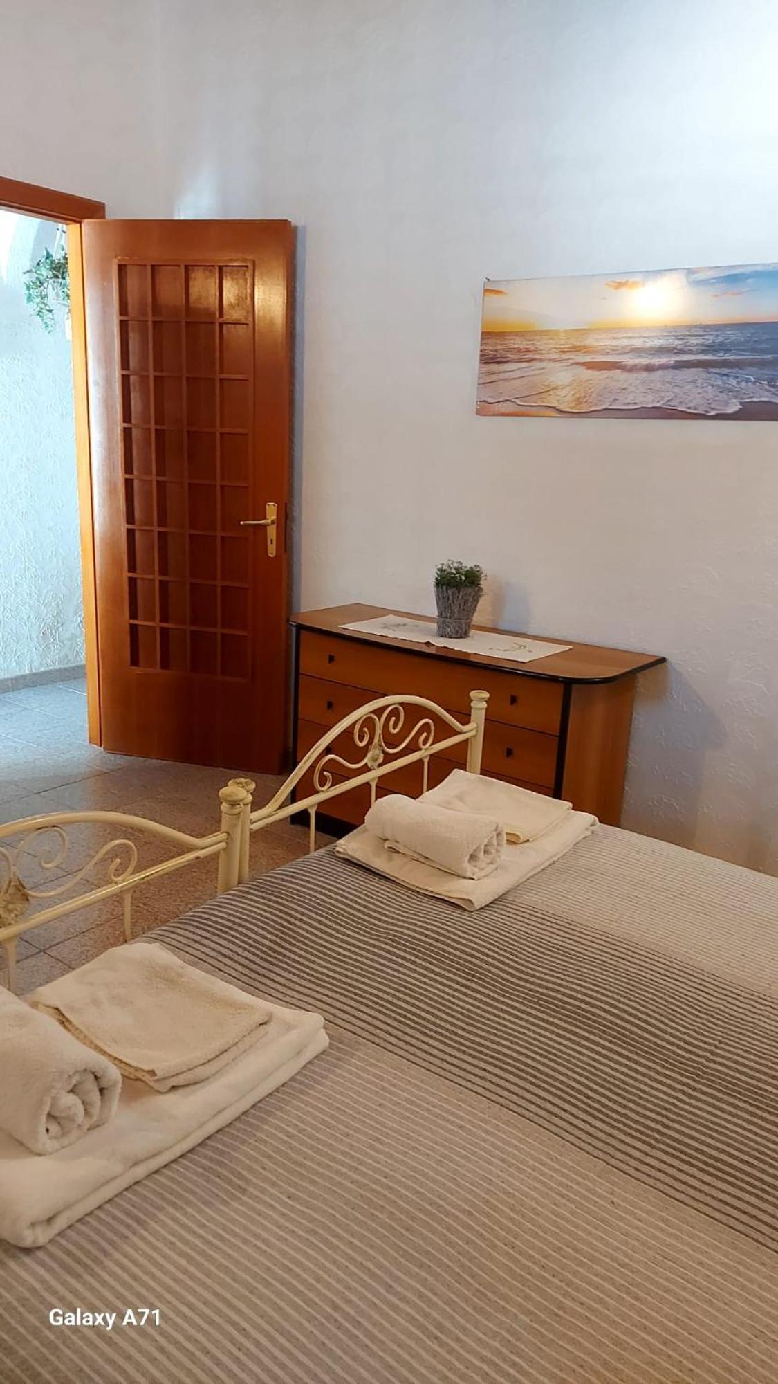 Casa Fronte Mare Puro Relax Villa Cava dʼAliga Eksteriør bilde