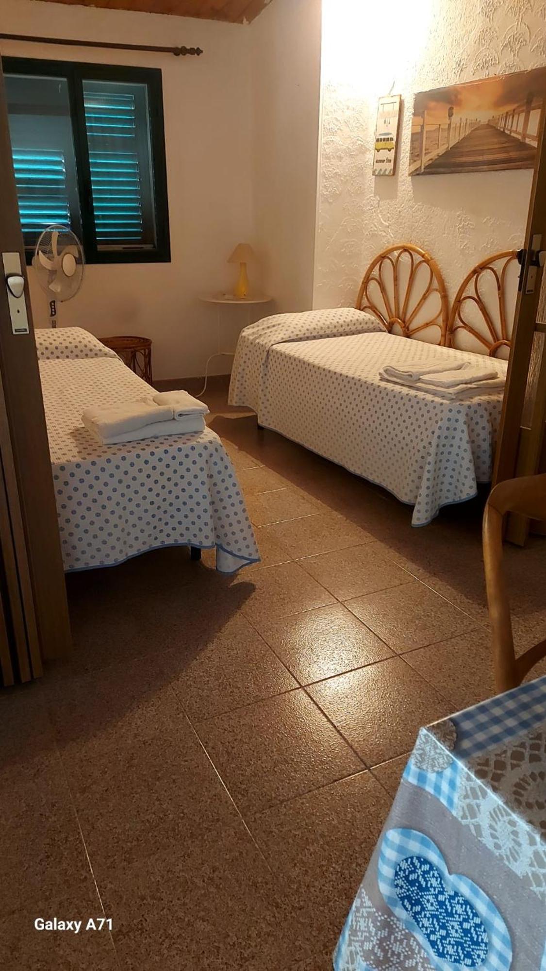 Casa Fronte Mare Puro Relax Villa Cava dʼAliga Eksteriør bilde