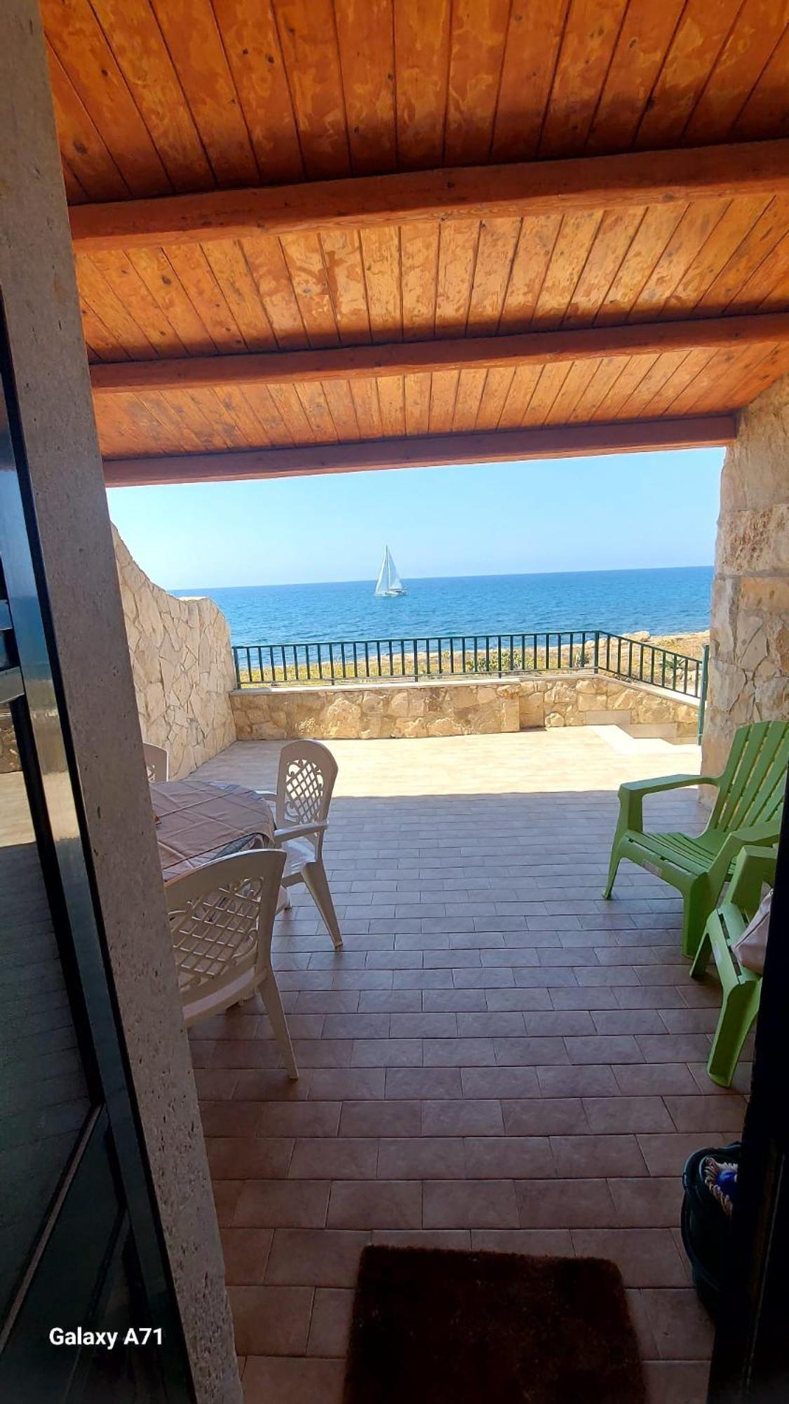 Casa Fronte Mare Puro Relax Villa Cava dʼAliga Eksteriør bilde