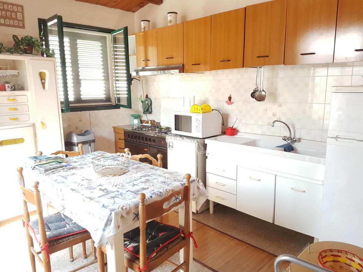 Casa Fronte Mare Puro Relax Villa Cava dʼAliga Eksteriør bilde