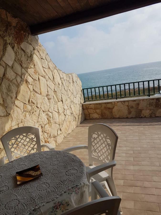 Casa Fronte Mare Puro Relax Villa Cava dʼAliga Eksteriør bilde